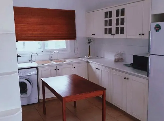 Indie7house * Pano Lefkara